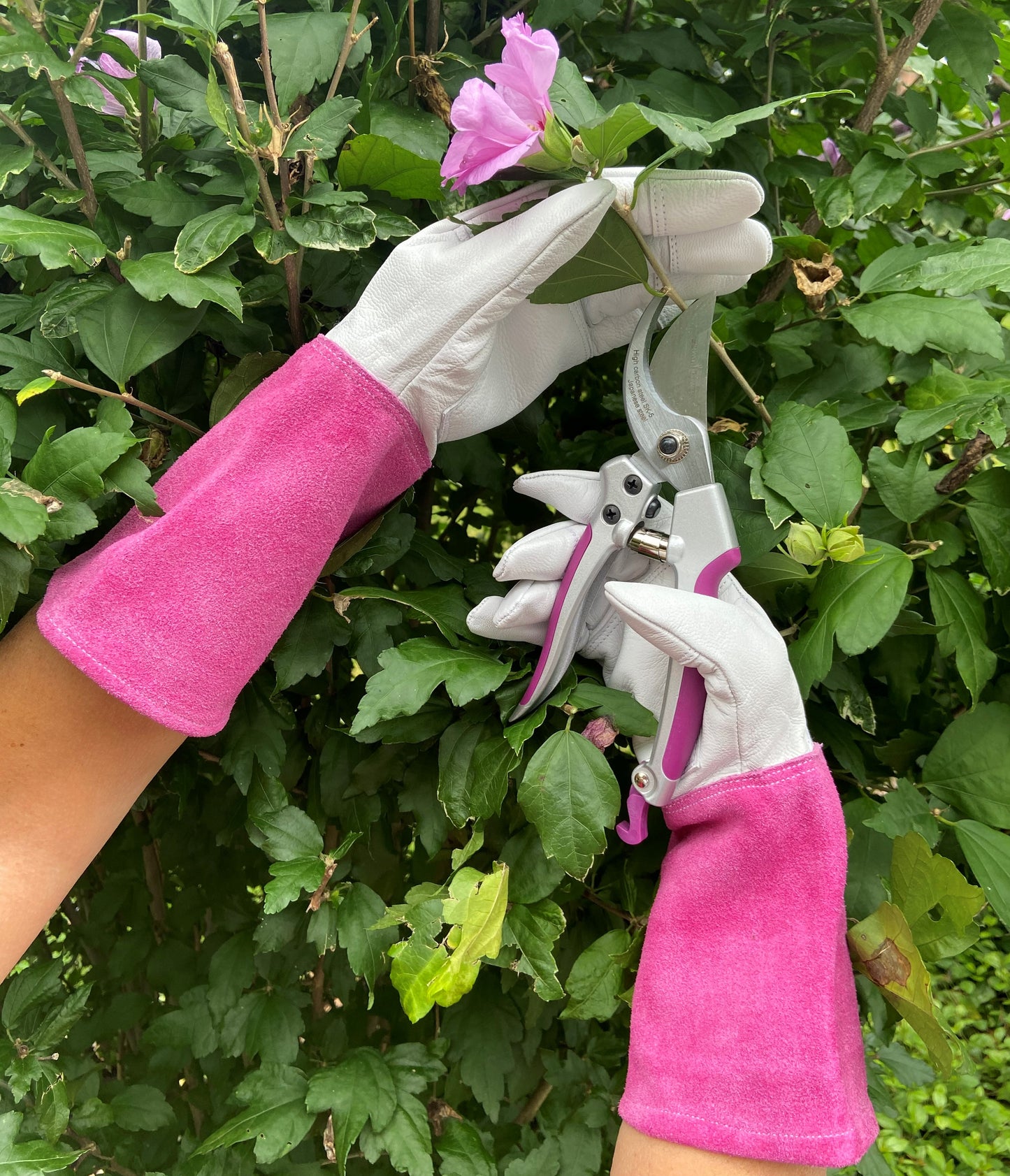 Ladies Gauntlet Gardening Glove & Secateurs Set - Perfect Garden Gift for Women