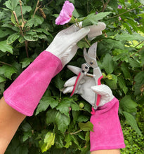 Load image into Gallery viewer, Petal Power Ladies Garden Secateurs - Premier Deluxe Quality Razor Sharp Gardening Pruners
