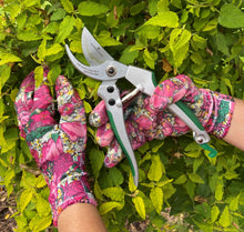 Load image into Gallery viewer, Petal Power Ladies Garden Secateurs - Premier Deluxe Quality Razor Sharp Gardening Pruners
