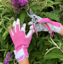 Load image into Gallery viewer, Ladies Leather Garden Gloves - Perfect Work Gloves / Gardening Gloves for Women
